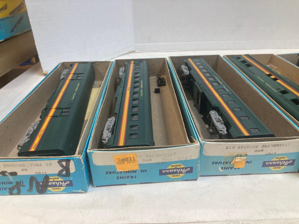COMPLETE Lot of 6 Athearn Blue Box HO Northern Pacific Passenger Cars - 2 Kits + 4 Built