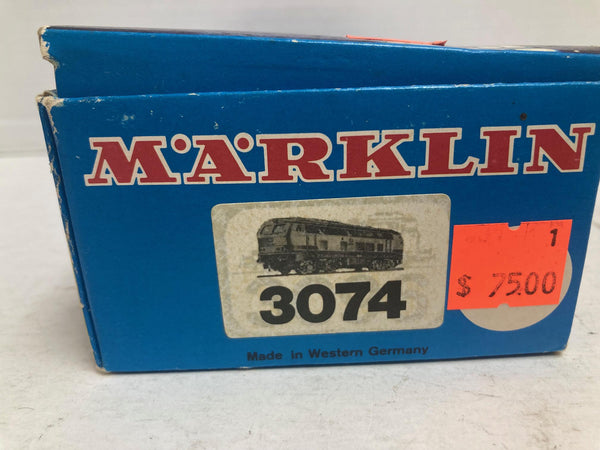 Marklin 3074 diesel locomotive #216 DB collection with original packaging HO Scale