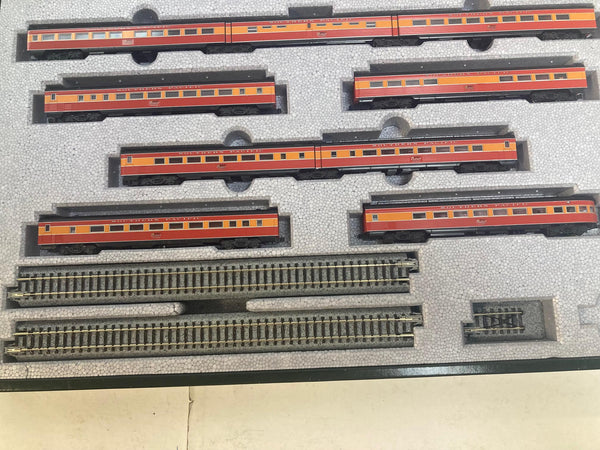 Kato Southern Pacific Lines Morning Daylight 10 Car Set N Scale (106-062)