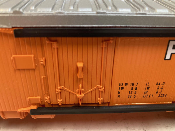 Lionel 6-9872 Pacific Fruit Express Reefer – O Gauge – Pre-Owned Very Good Condition