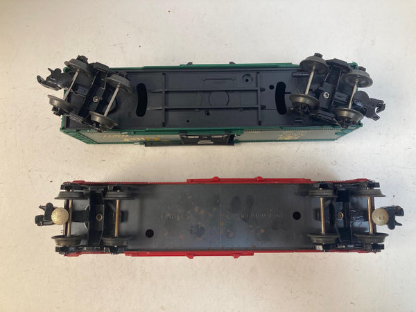 Lionel "Santa Fe" Box Car Set of 2 - O Scale - Good