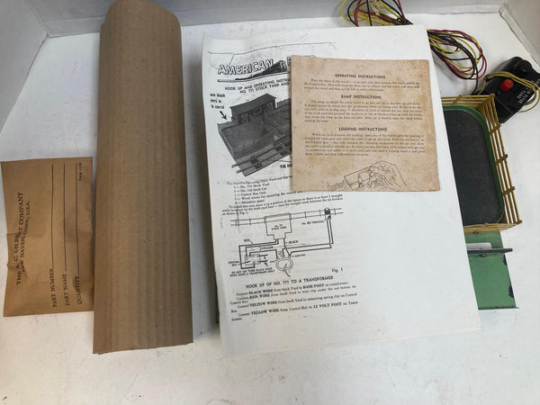 American Flyer K771 Operating Stock Yard & Stock Car Tested Works w/ 8 Cows + Box