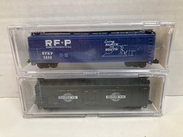 Life-Like 50' Reefers Lot of 2 – 7717 Richmond Fredericksburg & Potomac + 7718 Bordens Farm Products – N Scale