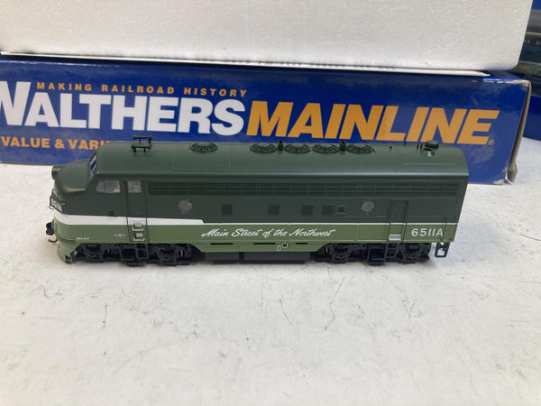 Walthers Mainline HO Northern Pacific EMD F7A & F7B Diesel Set #6511A / 6511B (DC)