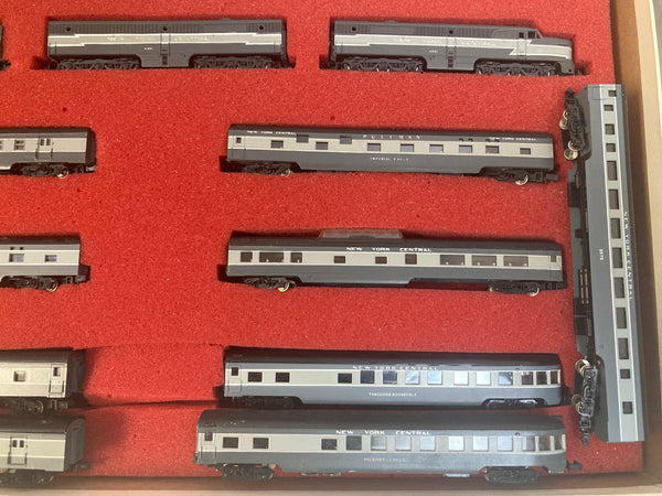 Con-Cor N Scale New York Central ABA Locomotive Set + 10 Passenger Cars – NYC Grey Scheme