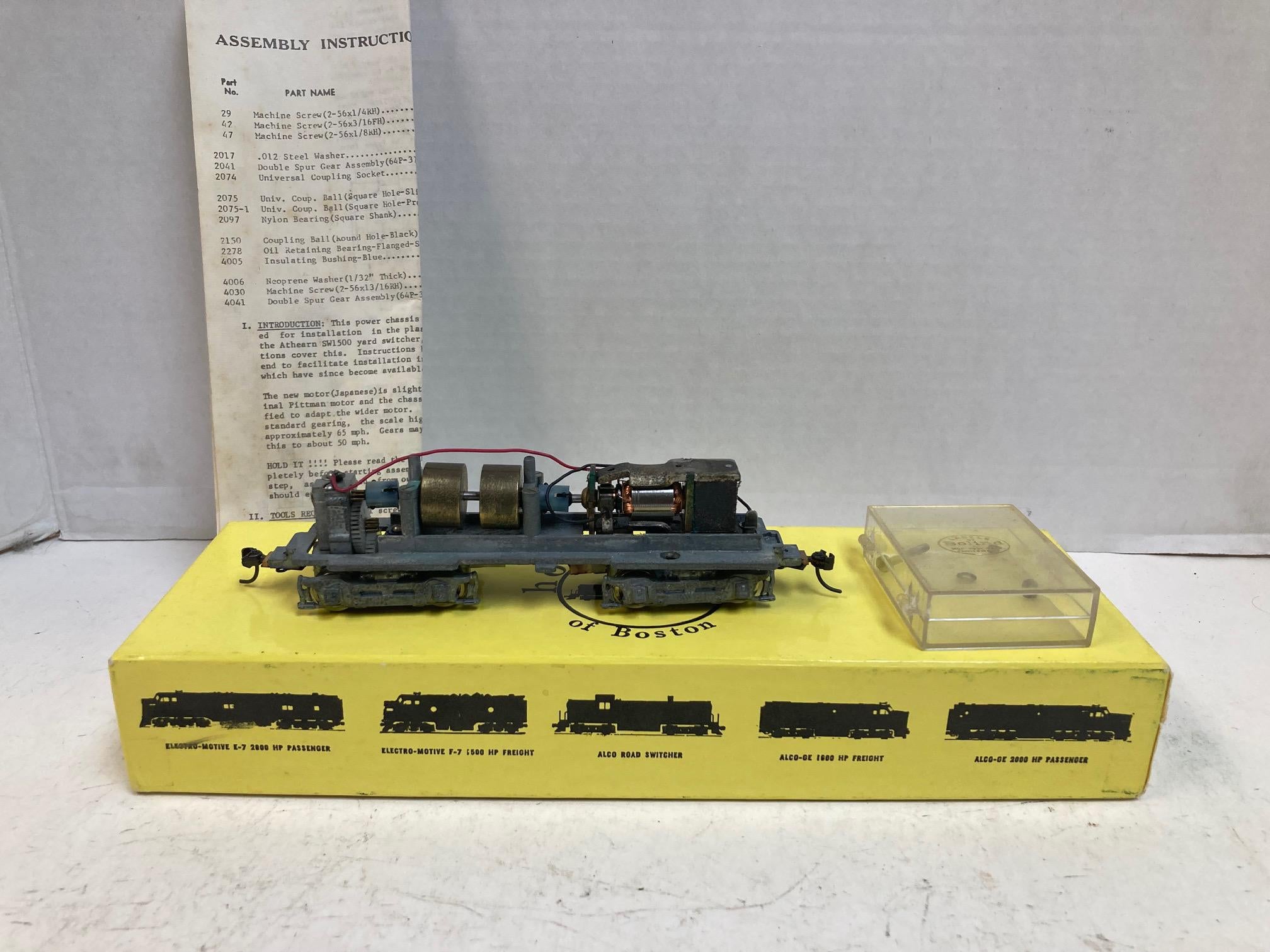 HobbyTown SW1500 Yard Switcher Diesel Locomotive Kit – Power Chassis w/ Flywheel 45408F-2 – Tested & Runs Great