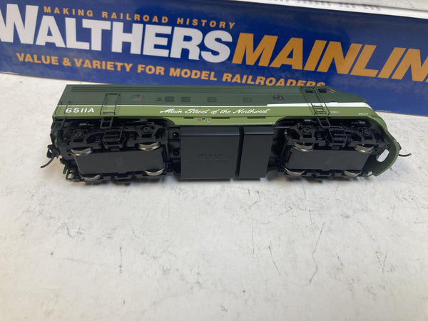 Walthers Mainline HO Northern Pacific EMD F7A & F7B Diesel Set #6511A / 6511B (DC)