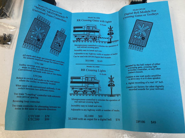 VCS RealRoad G Gauge XL1000 Railroad Crossing Lights w/ ITD100 “Whistle Stop” In-Track Decelerator