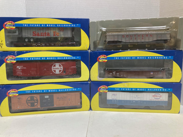 Athearn Ready to roll 50' Freight Cars HO lot of 6: Sante Fe, Southern, Union Pacific, Nestle