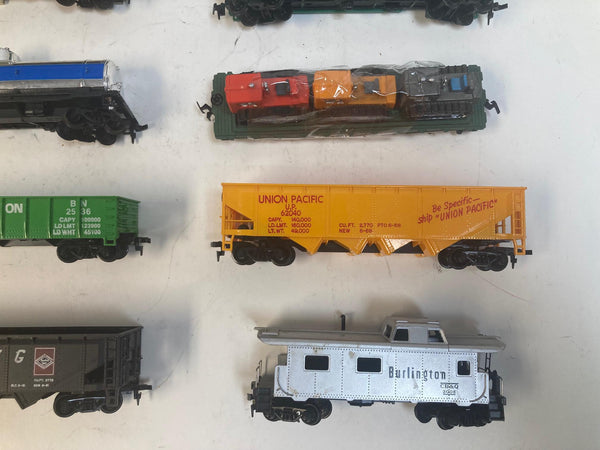 Mantua TYCO HO Scale Freight Car Lot of 10 – Old Dutch, Baby Ruth, STP, Penn Central, More