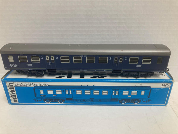 Marklin HO Scale 4 lot: 3 Passenger Cars, 1 Dining Car (RESTAURANT) SBB FFS German (4024,4027,4049,4068)