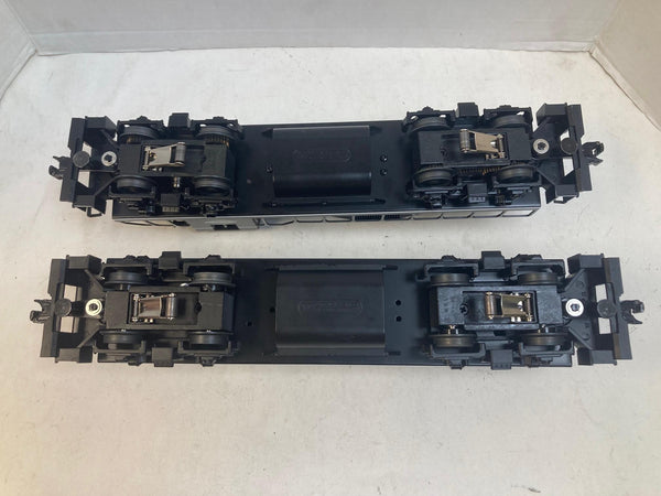 Williams O Scale Illinois Central GP9 Diesel Set Powered 8959 & Dummy 9119