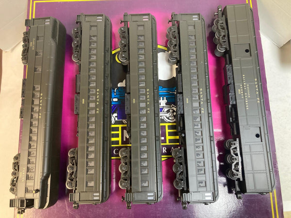 MTH Premier 20-4007 Santa Fe Green 70’ Madison Passenger Set - 5-Car Lot O Scale