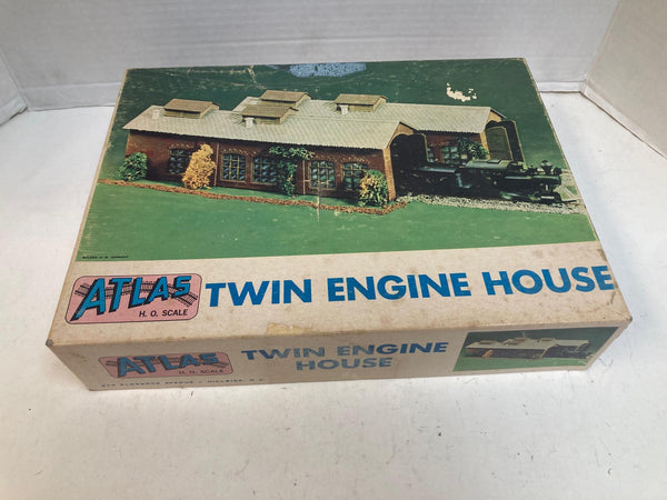 Atlas Twin Engine House HO Scale Kit (774-498)