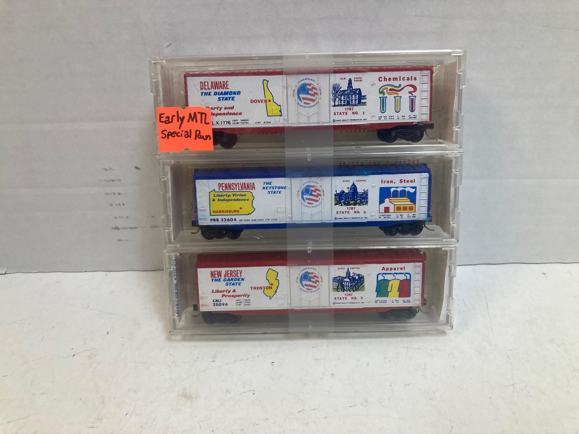 Kadee Micro-Trains Bicentennial 50’ Boxcar 3-Pack – Delaware 38070, Pennsylvania 38080, New Jersey 38050 – N Scale LNIB