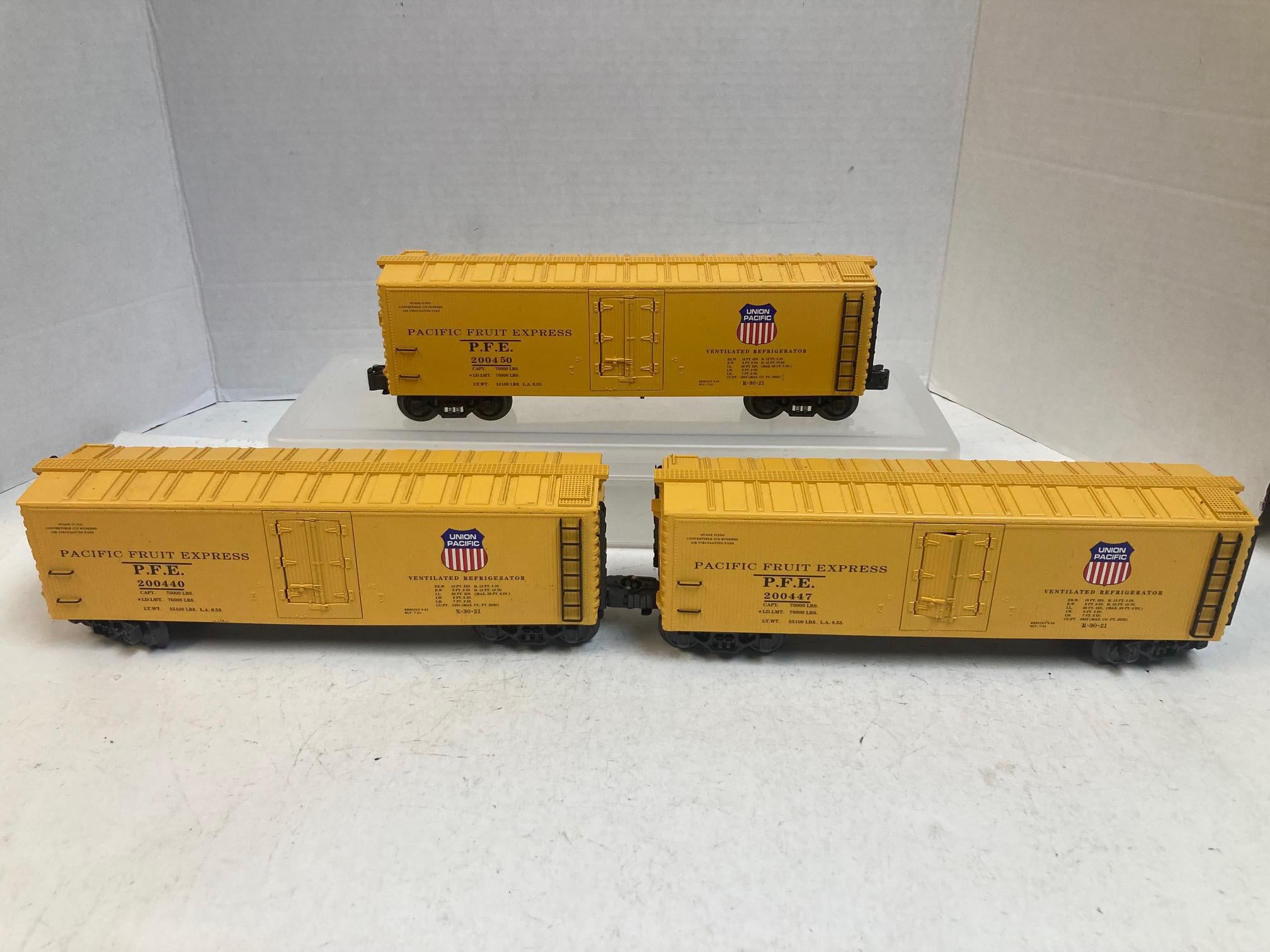 K-Line O Scale Union Pacific Pacific Fruit Express Yellow Boxcar 3-Pack #200440 #200447 #200450 – Good Condition No Box