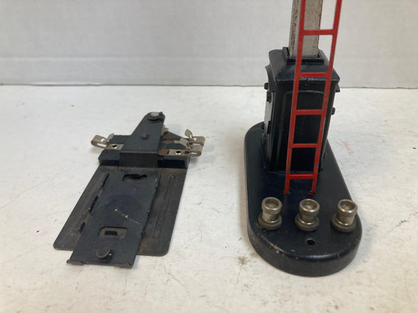 Lionel No. 151 Operating Semaphore w/ 153C track contactor Postwar *WORKS*