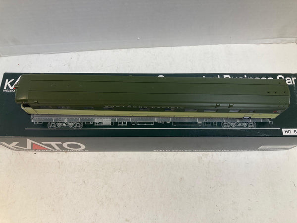 Kato HO Northern Pacific “Yellowstone” Corrugated Business Car 35-6010 – Excellent Condition