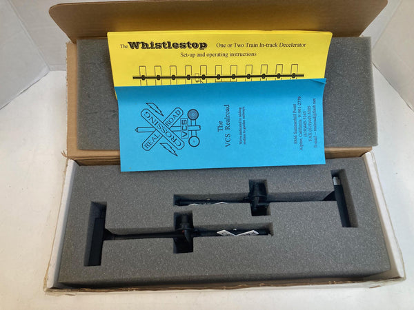 VCS RealRoad G Gauge XL1000 Railroad Crossing Lights w/ ITD100 “Whistle Stop” In-Track Decelerator