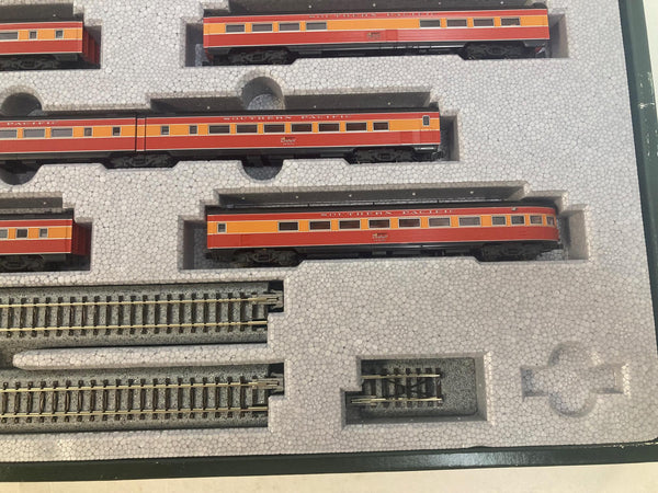 Kato Southern Pacific Lines Morning Daylight 10 Car Set N Scale (106-062)