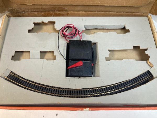 Lionel Train Set No. 5750 – Husky Freight with Headlight – Complete & Ready-to-Run – Pre-Owned, Good Condition