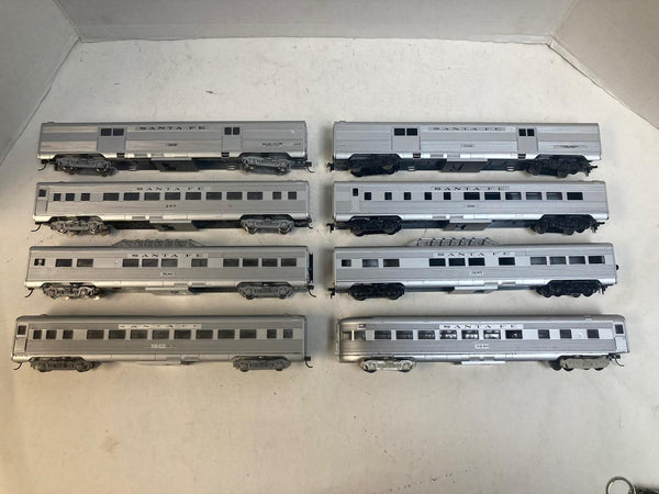 Athearn HO Santa Fe 8-Car Passenger Lot - 5 Kadees - 4 Built / 4 Partially Built Kits