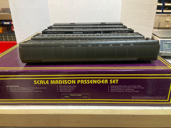 MTH Premier 20-4007 Santa Fe Green 70’ Madison Passenger Set - 5-Car Lot O Scale