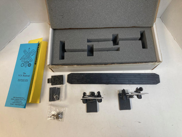 VCS RealRoad G Gauge XL1000 Railroad Crossing Lights w/ ITD100 “Whistle Stop” In-Track Decelerator