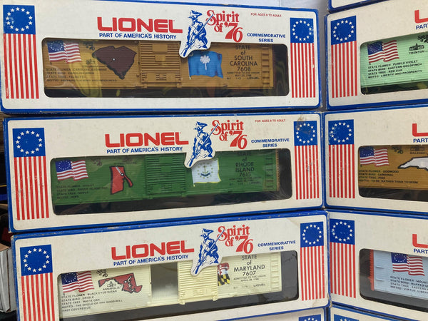 Lionel "Spirit of '76" BiCentennial Set: Engine W/13 State Box Cars+Caboose (1776, 7600-7613)