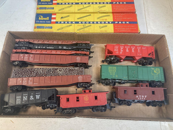 Vintage Revell HO Scale Train Lot: 10 Freight Cars + 36 Pcs 9" Brass Track – Read