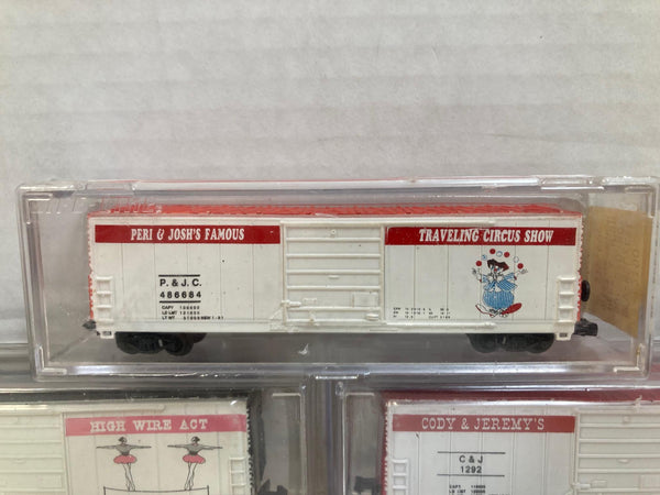 Life-Like N Scale 5-Car Show Lot -- 50' Box Cars -- Pre Owned Great Condition