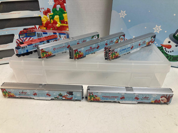 Kato 106-2016 + 106-2016A Operation North Pole Christmas Train | 1 Loco w/ Factory DCC + 5 Cars | N Scale