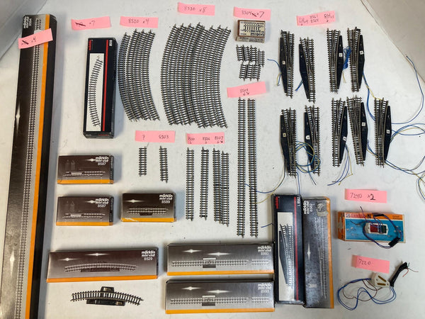 Z Scale Lot: Märklin 88812 Steam Loco + 17 Micro-Trains Cars, Track, Switches, Power, Buidings