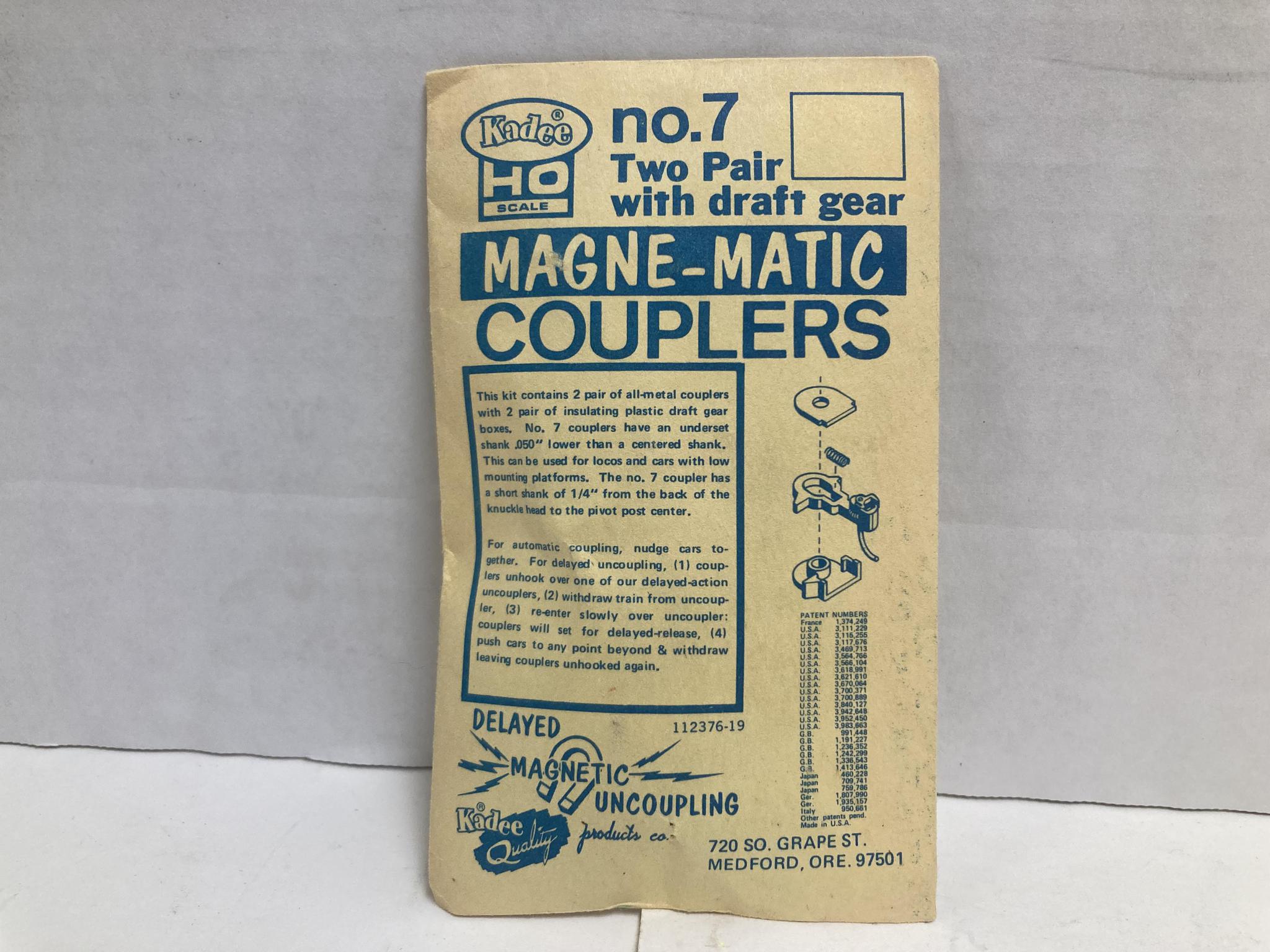 Kadee Magne-Matic Couplers HO (no.7) Two Pare with Draft Gear Boxes