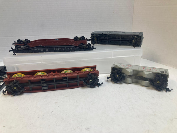 Revell HO Electric Train Set Incomplete – 5 Freight Cars & Bridge Parts – No Engine – Used Good Condition