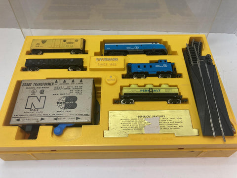 Bachmann F-9 Diesel 4 Car Set W/ Power Pack Great Nothern NO. 4304 (Engine damaged)