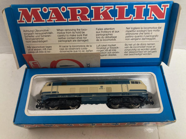 Marklin 3074 diesel locomotive #216 DB collection with original packaging HO Scale