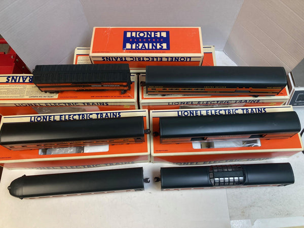 Lionel O Gauge Great Northern 6-Car Aluminum Passenger Set & Reefer - Boxed