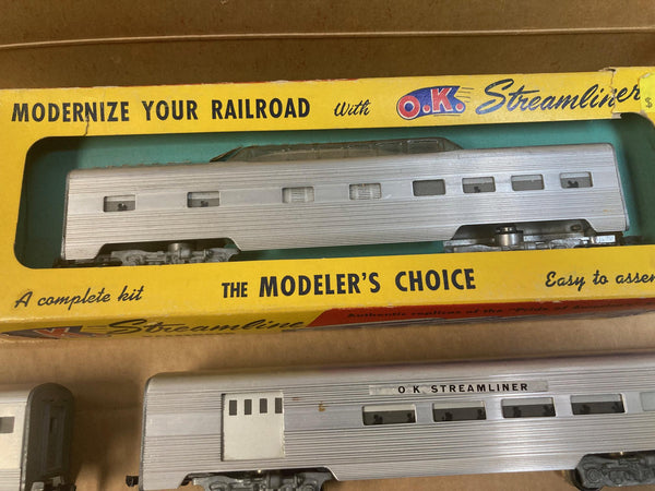 OK Streamliners F7 Diesel Freight/Passenger Train Set 206 w/ Cars & Track – Vintage HO Scale