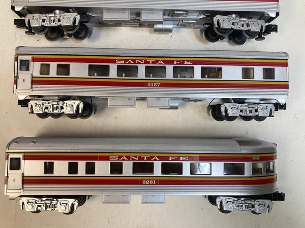 Lionel “The Chief” Santa Fe Passenger Train Set – 162 Loco, 3155, 3157, 3261 Cars – Lights Work – Conventional Power – No Box