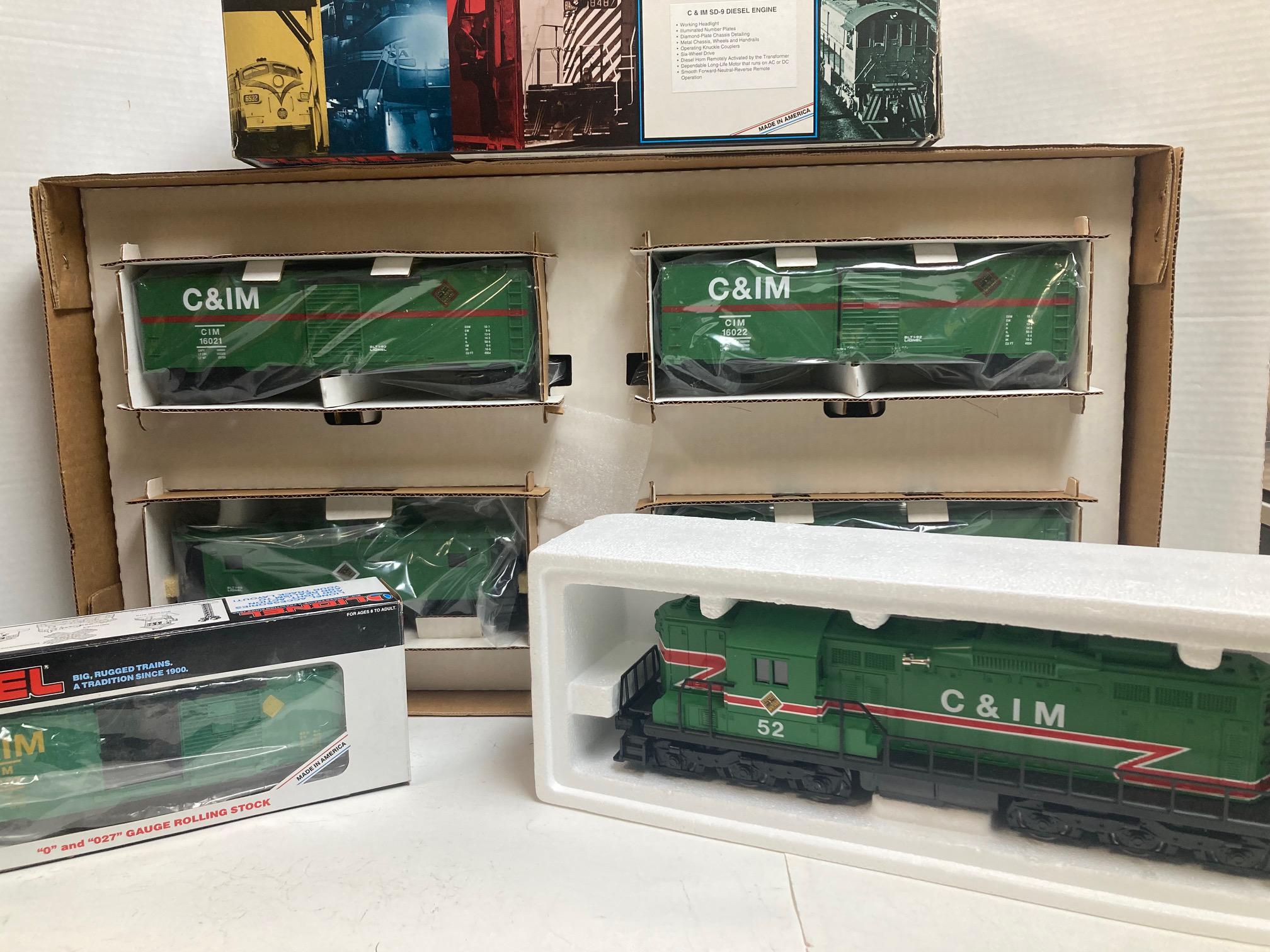 Lionel Chicago & Illinois Midland Set - SD-9 Engine, 4 BC + Caboose (6-18823/6-18556/6-19237) Sears Exclusive Set