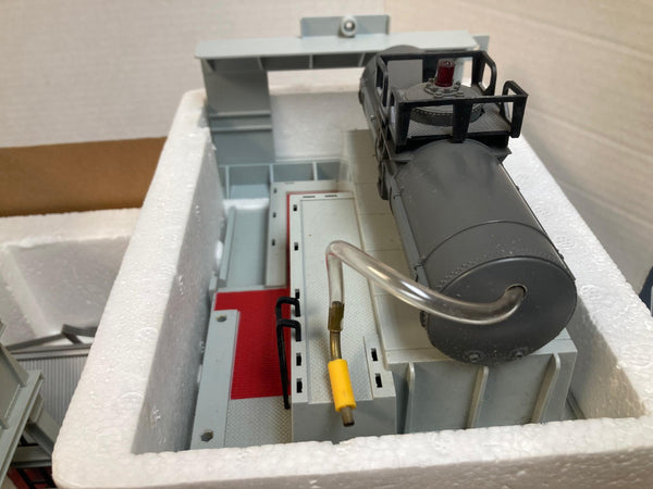 Lionel 6-12767 Steam Clean and Wheel Grind Shop - Pre Owned Good Condition