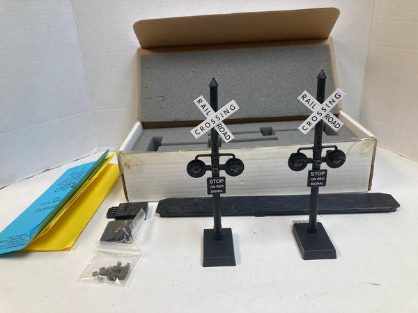 VCS RealRoad G Gauge XL1000 Railroad Crossing Lights w/ ITD100 “Whistle Stop” In-Track Decelerator
