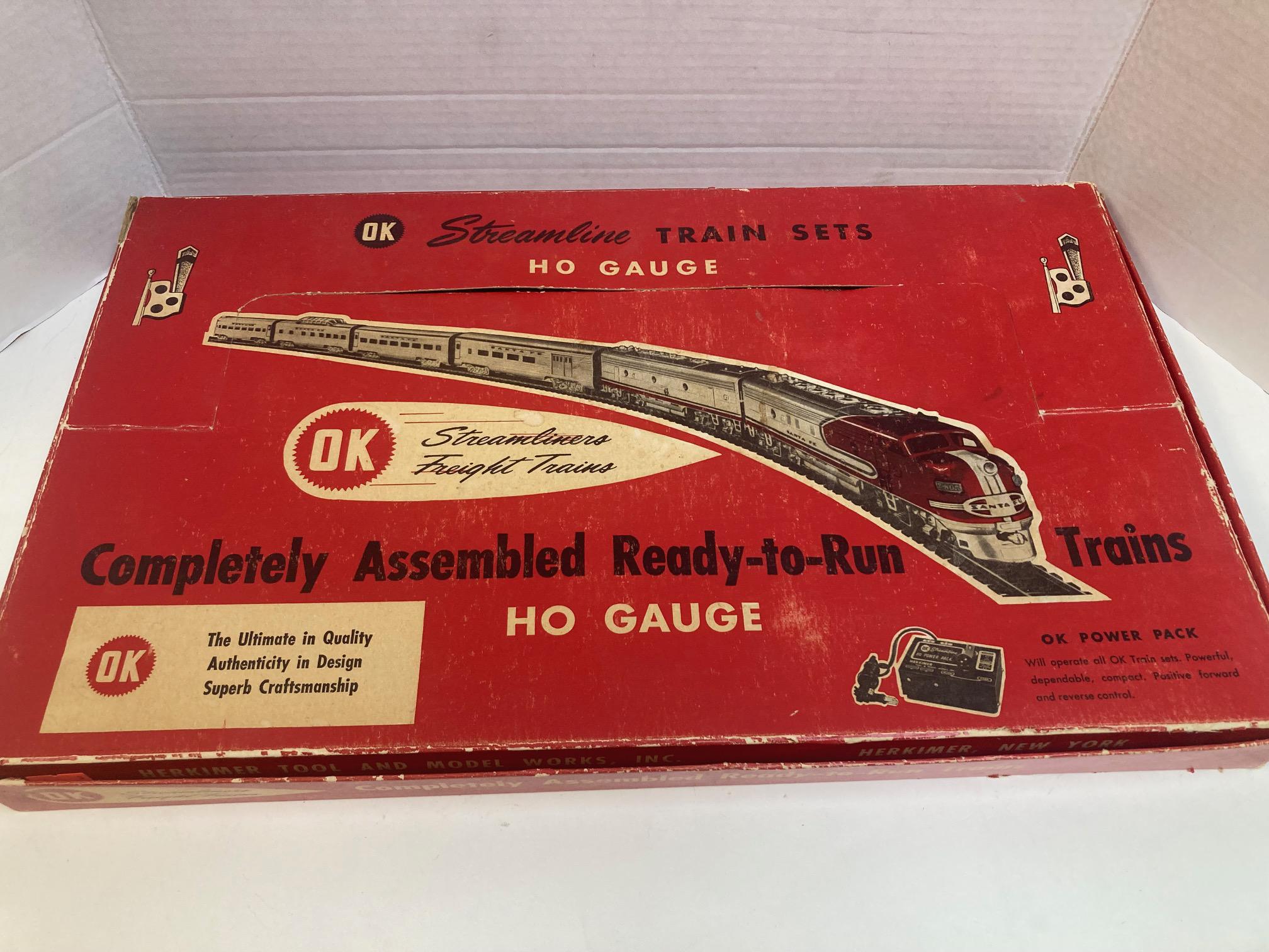 OK Streamliners F7 Diesel Freight/Passenger Train Set 206 w/ Cars & Track – Vintage HO Scale