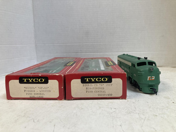 TYCO HO Scale Penn Central 3-Piece Diesel Locomotive Set GP-20 F9 A & B Units