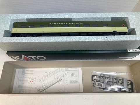 Kato HO Northern Pacific “Yellowstone” Corrugated Business Car 35-6010 – Excellent Condition