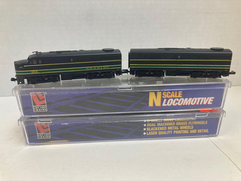 Life-Like Reading FA1 Powered A, Powered B Locomotive #304, #304B N Scale(7454)