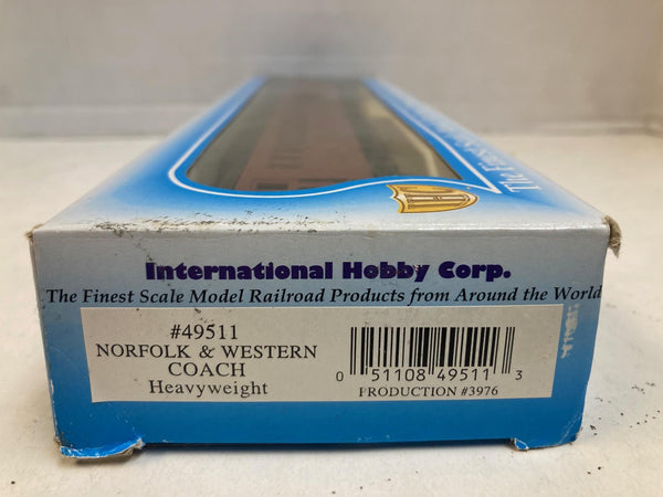 IHC HO Norfolk & Western Heavyweight Coach #49511 - N&W Maroon - NOS