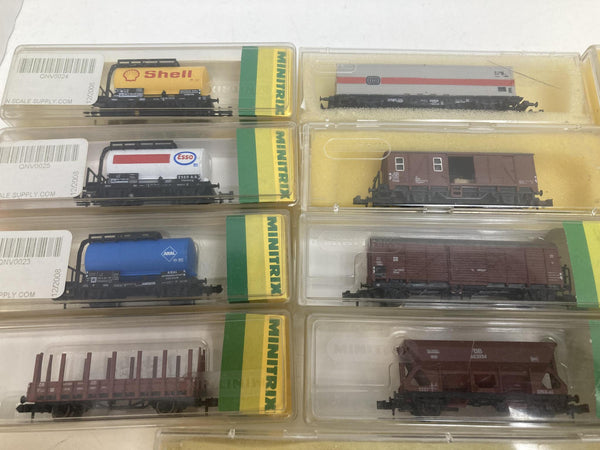 Minitrix N Scale Bundle: (18 count)