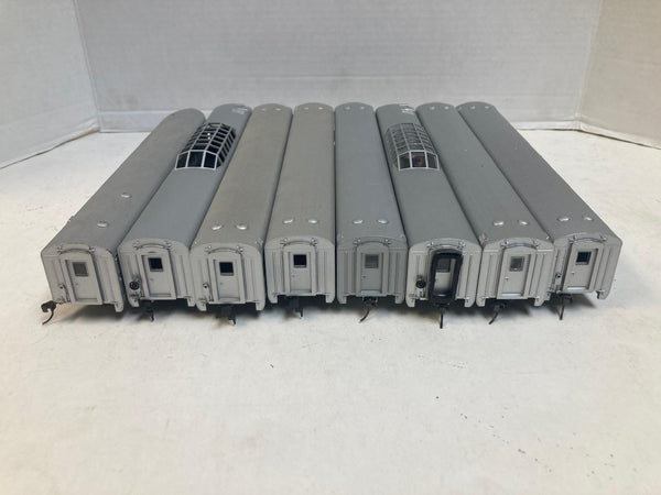 Athearn HO Santa Fe 8-Car Passenger Lot - 5 Kadees - 4 Built / 4 Partially Built Kits